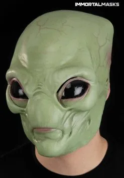 Oktober Studios Green Visitor Mask For Adults